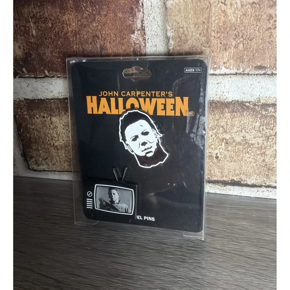 Halloween Michael Myers‎ Spirit Halloween Enamel Pin Set New In Box Horror Movie